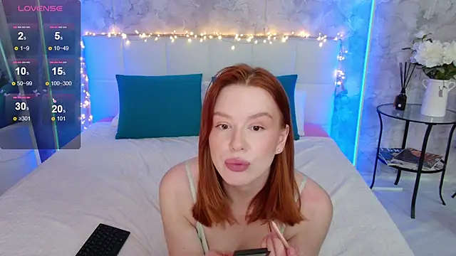 LucyHornyDoll online show from December 17, 2024, 10:44 am