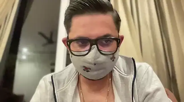 Snapshot of slavekinky001 chatting on December 21, 2024, 6:34 pm slavekinky001 online show from December 21, 2024, 6:34 pm