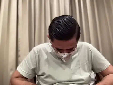 slavekinky001 online show from October 31, 2025, 8:32 pm