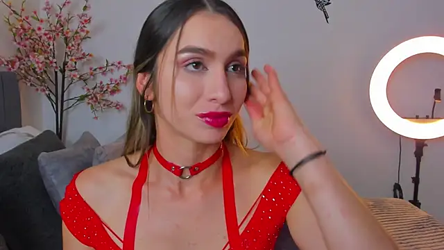 im sarah34 online show from February 11, 2025, 5:26 am