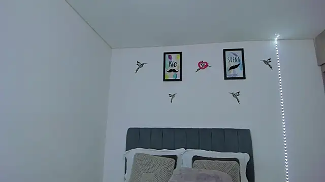 im sarah34 online show from February 8, 2026, 5:00 am