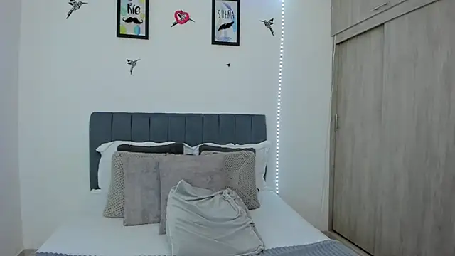 im sarah34 online show from March 30, 2026, 5:14 pm