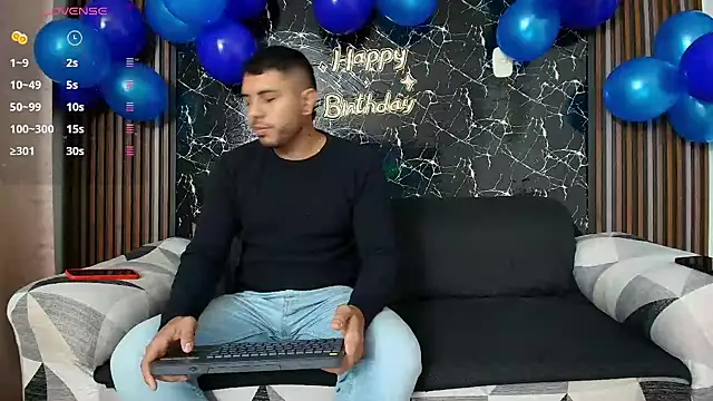 Snapshot of hott_dicks chatting on February 10, 2025, 1:46 am hott dicks online show from February 10, 2025, 1:46 am