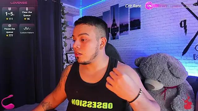 Snapshot of Naughty_Charly chatting on January 10, 2025, 1:10 am Naughty Charly online show from January 10, 2025, 1:10 am