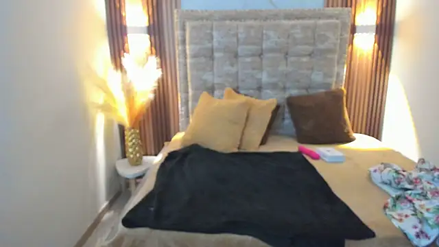 ada mclaine online show from March 15, 2025, 3:48 pm