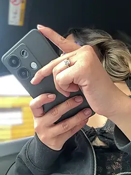 Mila Morgan online show from March 11, 2025, 8:31 pm