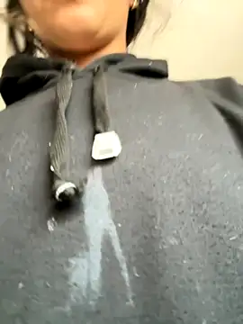 Mila Morgan online show from November 19, 2025, 5:46 pm