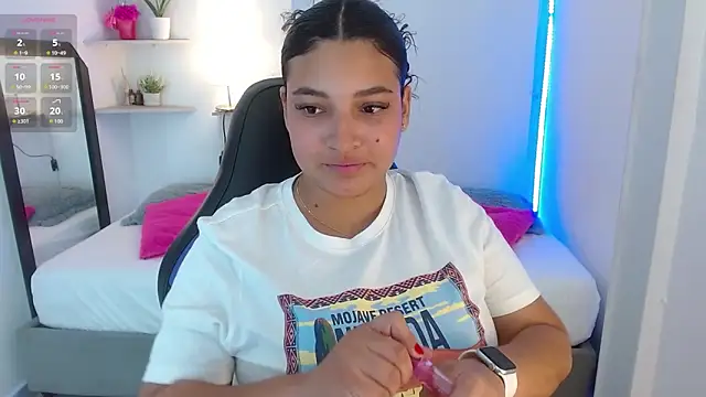 Julia Boobs online show from October 2, 2025, 12:34 pm