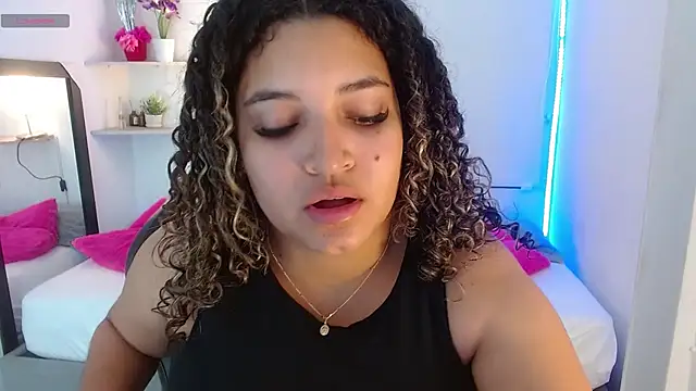 Julia Boobs online show from October 16, 2025, 12:17 pm