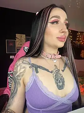 Molly  Moon online show from December 18, 2024, 8:31 am