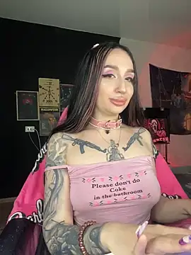 Molly  Moon online show from January 5, 2025, 7:49 am