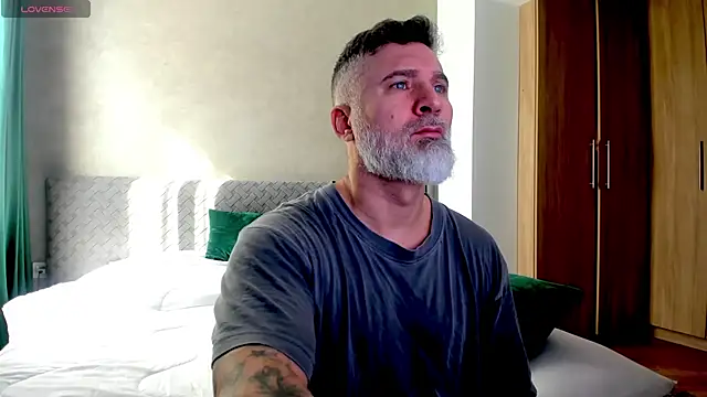 BlowMyXXL online show from March 3, 2025, 8:16 am