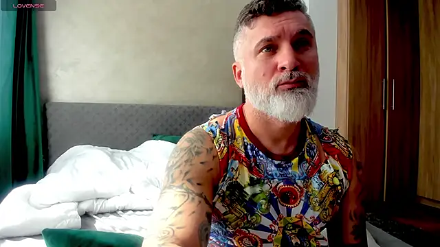 BlowMyXXL online show from March 7, 2025, 11:07 am