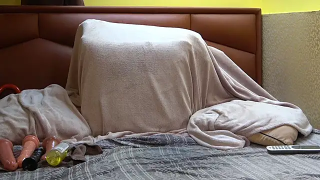 DanicaMoore online show from April 12, 2026, 12:54 pm