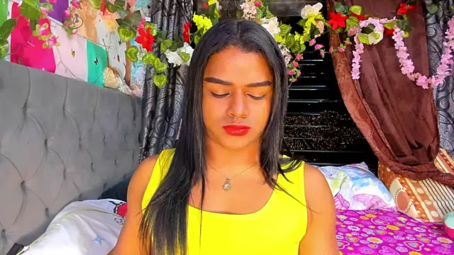 Snapshot of Karly_coffe chatting on July 2, 2026, 9:48 am Karly coffe online show from July 2, 2026, 9:48 am
