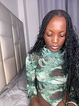 Snapshot of Fanclubbbbb chatting on December 20, 2024, 10:32 pm Fanclubbbbb online show from December 20, 2024, 10:32 pm