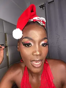 Snapshot of Fanclubbbbb chatting on December 24, 2024, 12:33 am Fanclubbbbb online show from December 24, 2024, 12:33 am