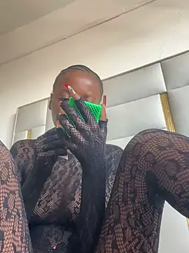 Snapshot of Fanclubbbbb chatting on February 7, 2025, 9:47 am Fanclubbbbb online show from February 7, 2025, 9:47 am