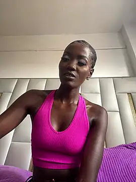 Snapshot of Fanclubbbbb chatting on February 13, 2025, 10:44 am Fanclubbbbb online show from February 13, 2025, 10:44 am