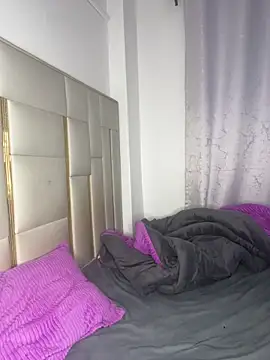 Snapshot of Fanclubbbbb chatting on March 18, 2025, 11:42 pm Fanclubbbbb online show from March 18, 2025, 11:42 pm