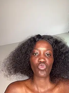 Snapshot of Fanclubbbbb chatting on October 24, 2025, 7:49 am Fanclubbbbb online show from October 24, 2025, 7:49 am