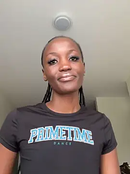 Fanclubbbbb online show from March 28, 2026, 8:58 am