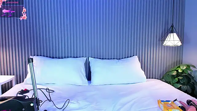 MaluDiaz online show from February 28, 2025, 5:48 pm