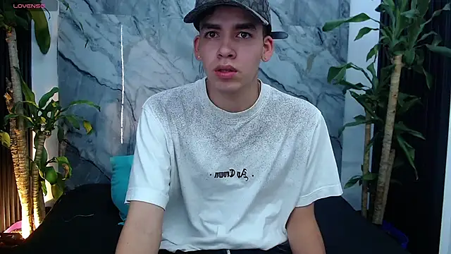 Mike 0233  online show from February 15, 2025, 11:39 am