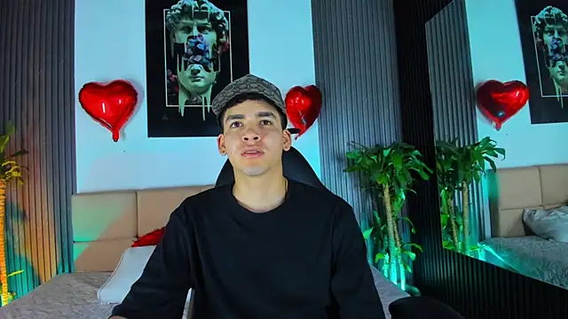 Mike 0233  online show from February 19, 2025, 4:34 am