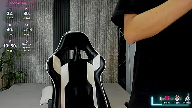 Mike 0233  online show from October 3, 2025, 5:37 am