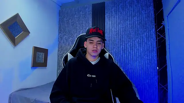 Mike 0233  online show from December 2, 2025, 4:18 am