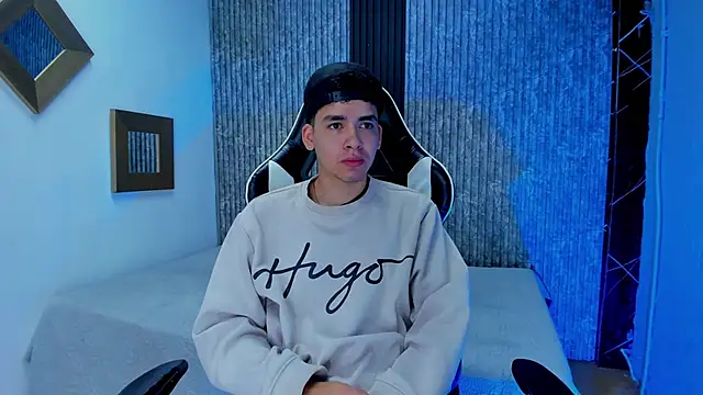 Mike 0233  online show from December 3, 2025, 3:58 am