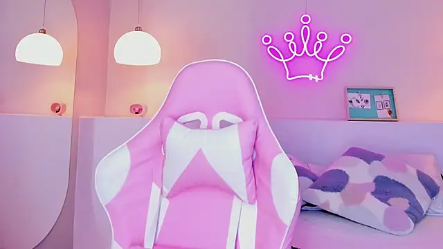 Snapshot of violeth_hill chatting on January 31, 2025, 8:01 pm violeth hill online show from January 31, 2025, 8:01 pm