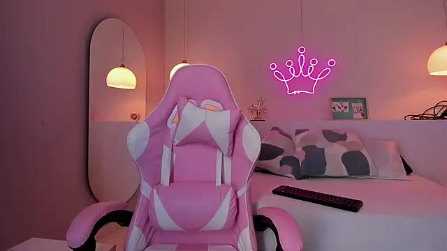 Snapshot of violeth_hill chatting on February 1, 2025, 8:26 pm violeth hill online show from February 1, 2025, 8:26 pm