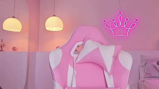 Snapshot of violeth_hill chatting on February 11, 2025, 11:12 pm violeth hill online show from February 11, 2025, 11:12 pm