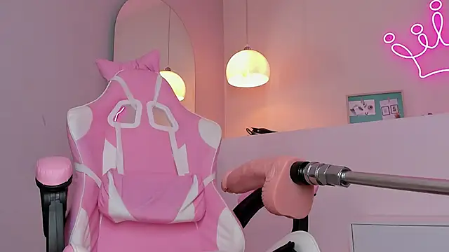 Snapshot of violeth_hill chatting on February 19, 2025, 11:46 pm violeth hill online show from February 19, 2025, 11:46 pm