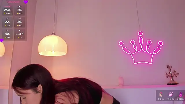 Snapshot of violeth_hill chatting on October 7, 2025, 8:06 pm violeth hill online show from October 7, 2025, 8:06 pm