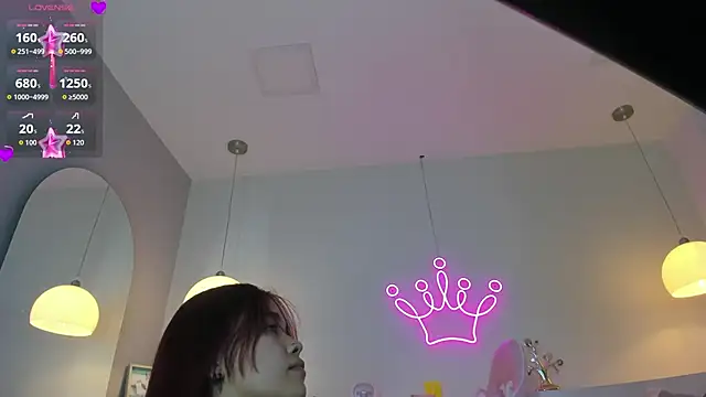 Snapshot of violeth_hill chatting on October 28, 2025, 8:11 pm violeth hill online show from October 28, 2025, 8:11 pm