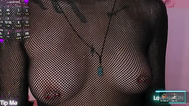 Snapshot of violeth_hill chatting on November 16, 2025, 7:08 pm violeth hill online show from November 16, 2025, 7:08 pm