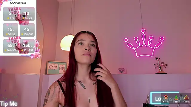 Snapshot of violeth_hill chatting on November 24, 2025, 7:46 pm violeth hill online show from November 24, 2025, 7:46 pm