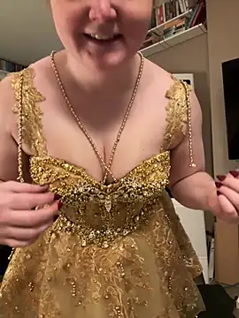 GingerSnap33 online show from February 12, 2026, 3:12 am