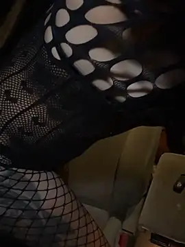 starrynikki online show from December 10, 2024, 4:34 am