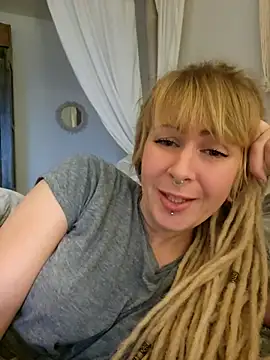 Jenna-Lia online show from December 25, 2024, 7:57 am