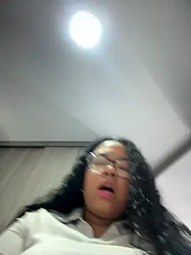 XMara online show from September 17, 2025, 4:08 pm