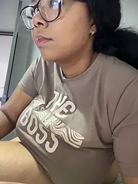 XMara online show from October 11, 2025, 7:01 pm