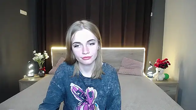 MargaritaKiss online show from September 8, 2025, 7:35 pm