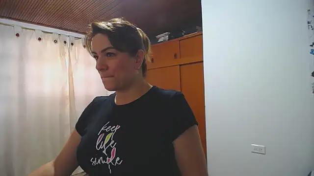 wandarubio online show from February 2, 2025, 10:06 pm