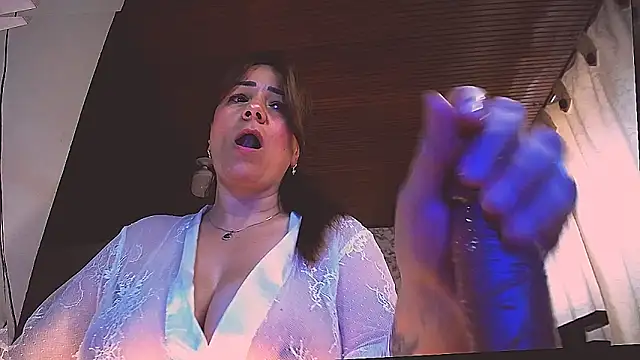 wandarubio online show from February 27, 2026, 9:37 pm