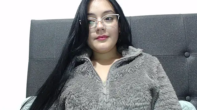 Snapshot of Alisha_99 chatting on May 15, 2026, 10:22 am Alisha 99 online show from May 15, 2026, 10:22 am