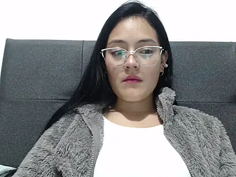 Snapshot of Alisha_99 chatting on May 25, 2026, 4:51 am Alisha 99 online show from May 25, 2026, 4:51 am